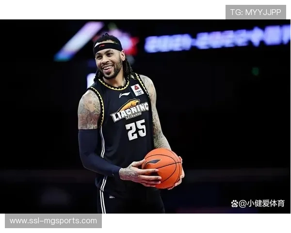 哈维与莫兰德挡拆配合生疏 辽宁招牌战术威力暂时受限